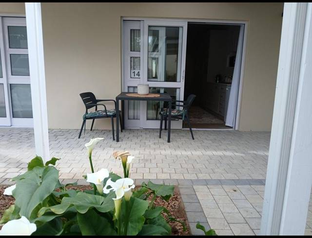1 BEDROOM APARTMENT FOR SALE IN STILBAAI-WES